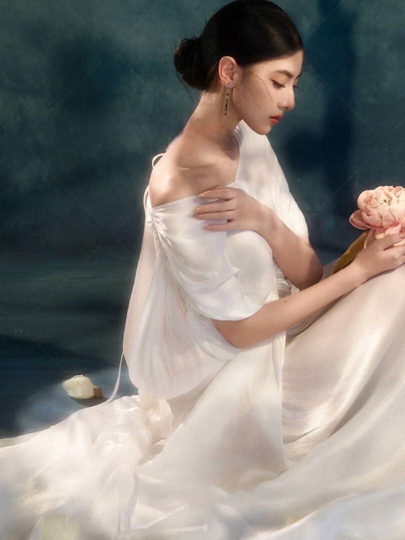 Gaun Tanpa Punggung Gaya Cina  - Photography Studio ulasan dan harga